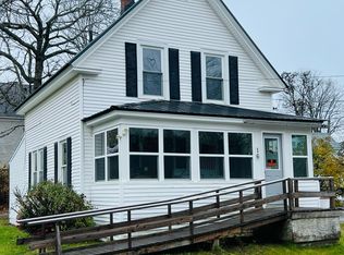 16 Maple St, Milo, ME 04463