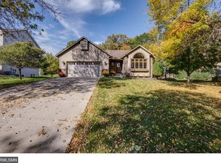 18654 Chennault Way, Eden Prairie, MN 55346