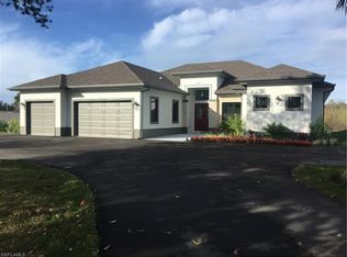 2933 68th St SW, Naples, FL 34105