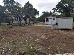 332 Cypress Blf, Pipe Creek, TX 78063
