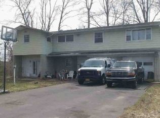 412 E Heman St, East Syracuse, NY 13057