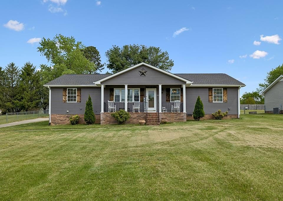 1st image of 3535 Southmeade Dr