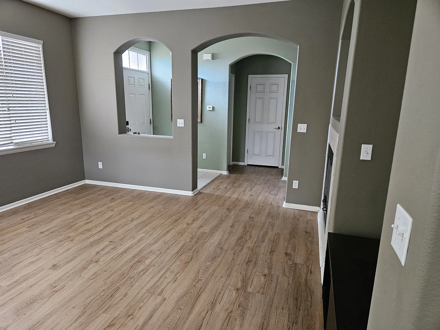 2 bed, 1439 sqft, $2,150 — Photo 4