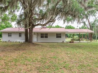 319 7th St SE, Fort Meade, FL 33841
