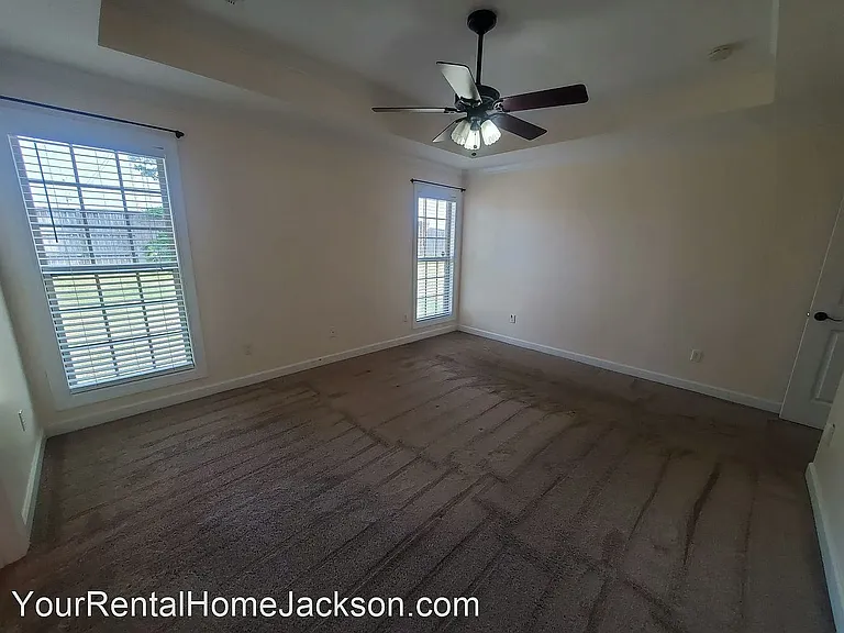 82 Grove Hill Ln — Photo 33