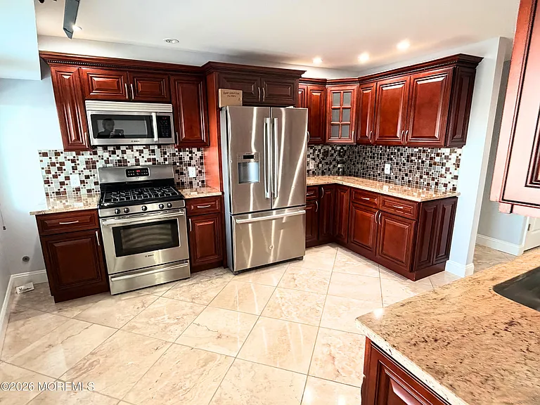 525 Ocean Blvd #405 — Photo 9