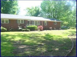 223 Arrowhead Cir, Spartanburg, SC 29301