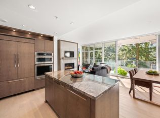 1501 Vidal St #407, White Rock, BC
