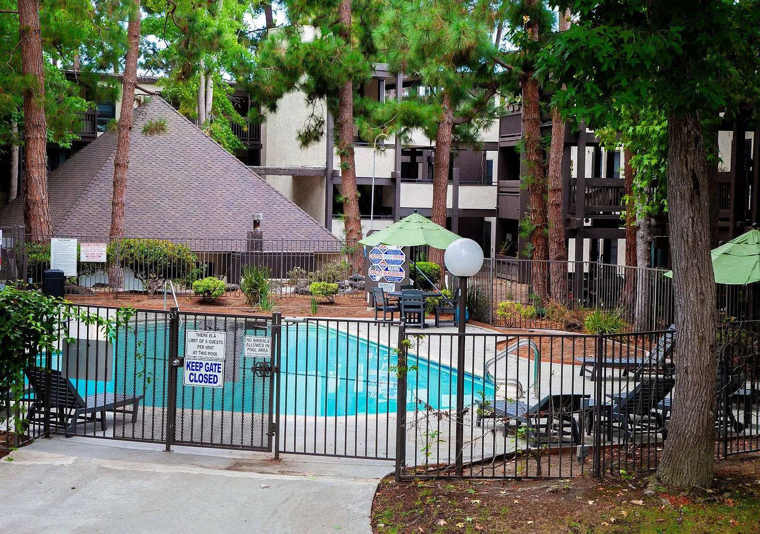 First-Floor Playa del Rey Condo with Private Patio — Photo 1
