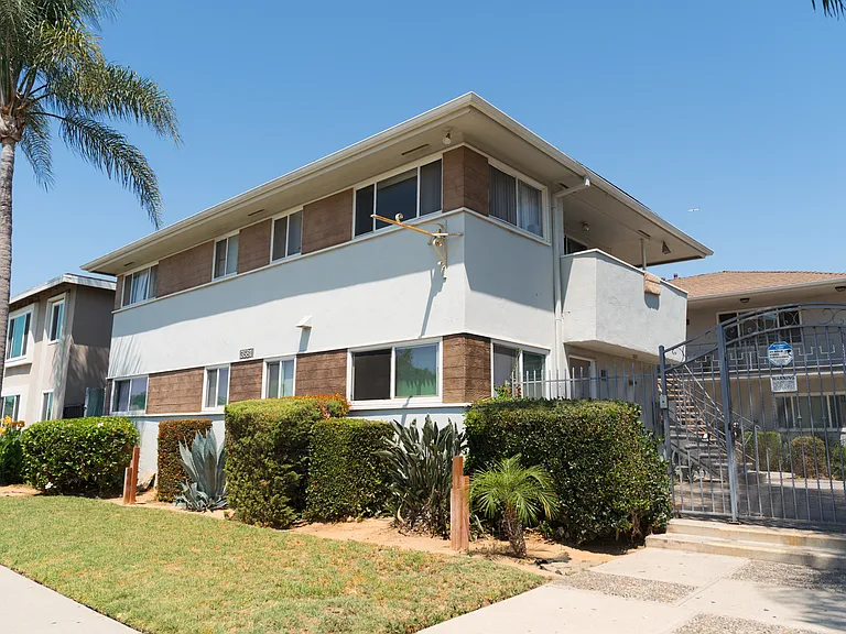 3581 Norton Ave #1 — Photo 3