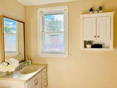 36 Ferry Ln, Lowell, MA, 01850