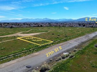 27th Ste Vic Avenue R10, Palmdale, CA 93550