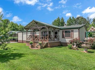 2794 Perkins Rd, Puryear, TN 38251