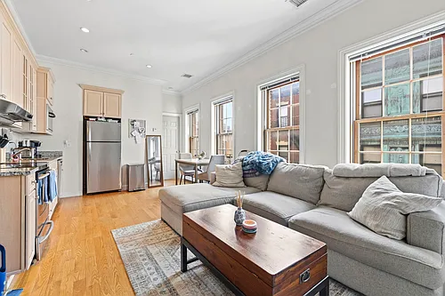 100 Salem St #9 Photo 1