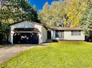 217 Briar Cliff St SW, Poplar Grove, IL 61065