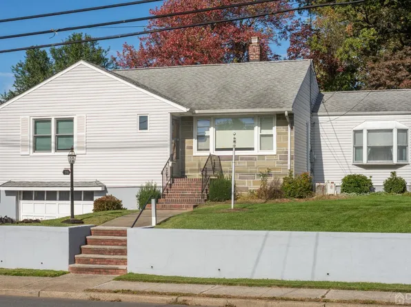 310 Green St, Woodbridge, NJ 07095