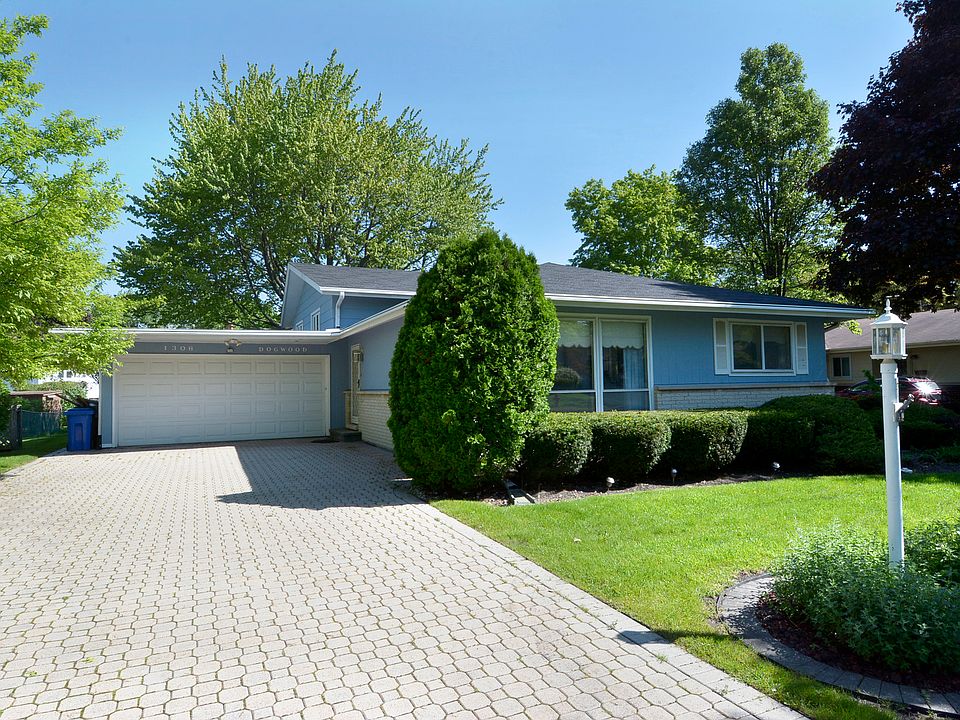 1st image of 1306 E Dogwood Ln