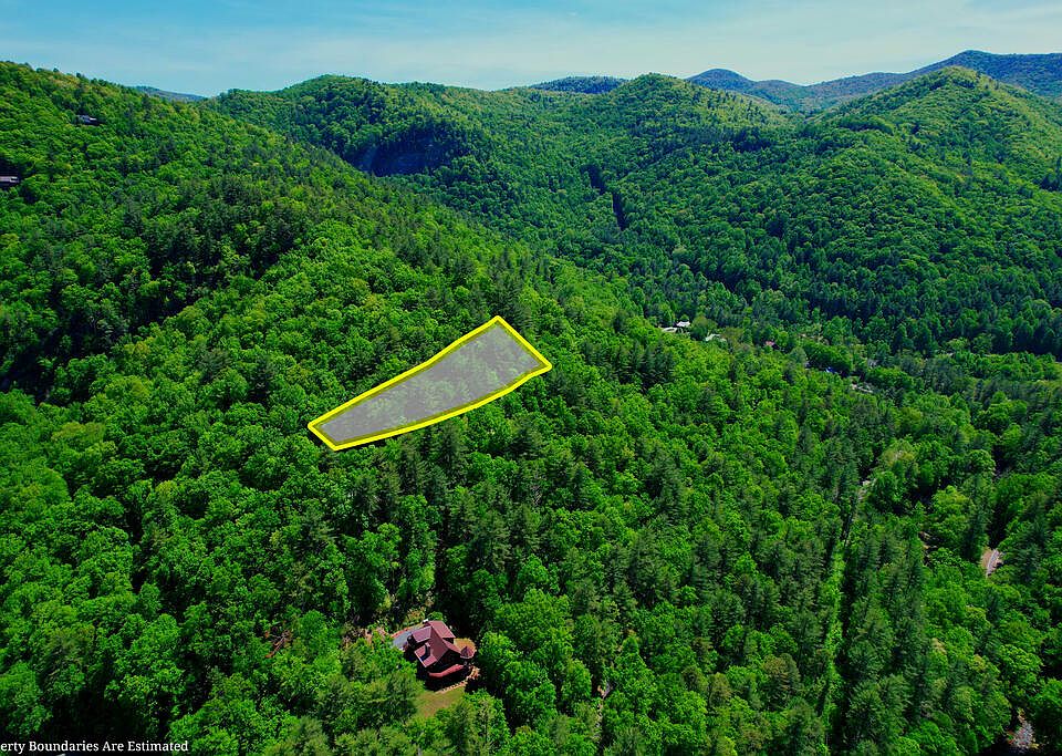 1st image of Highlands Gate Dr