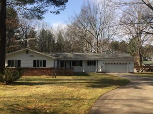 4504 Wah Wah Soo Dr, Gaylord, MI 49735
