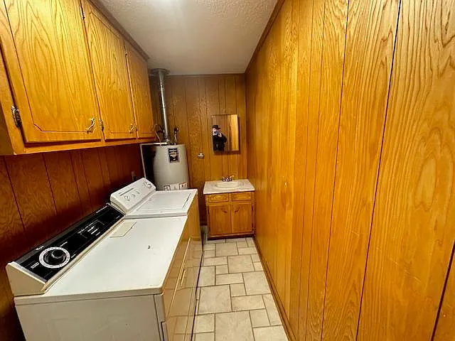 1523 Live Oak St — Photo 4