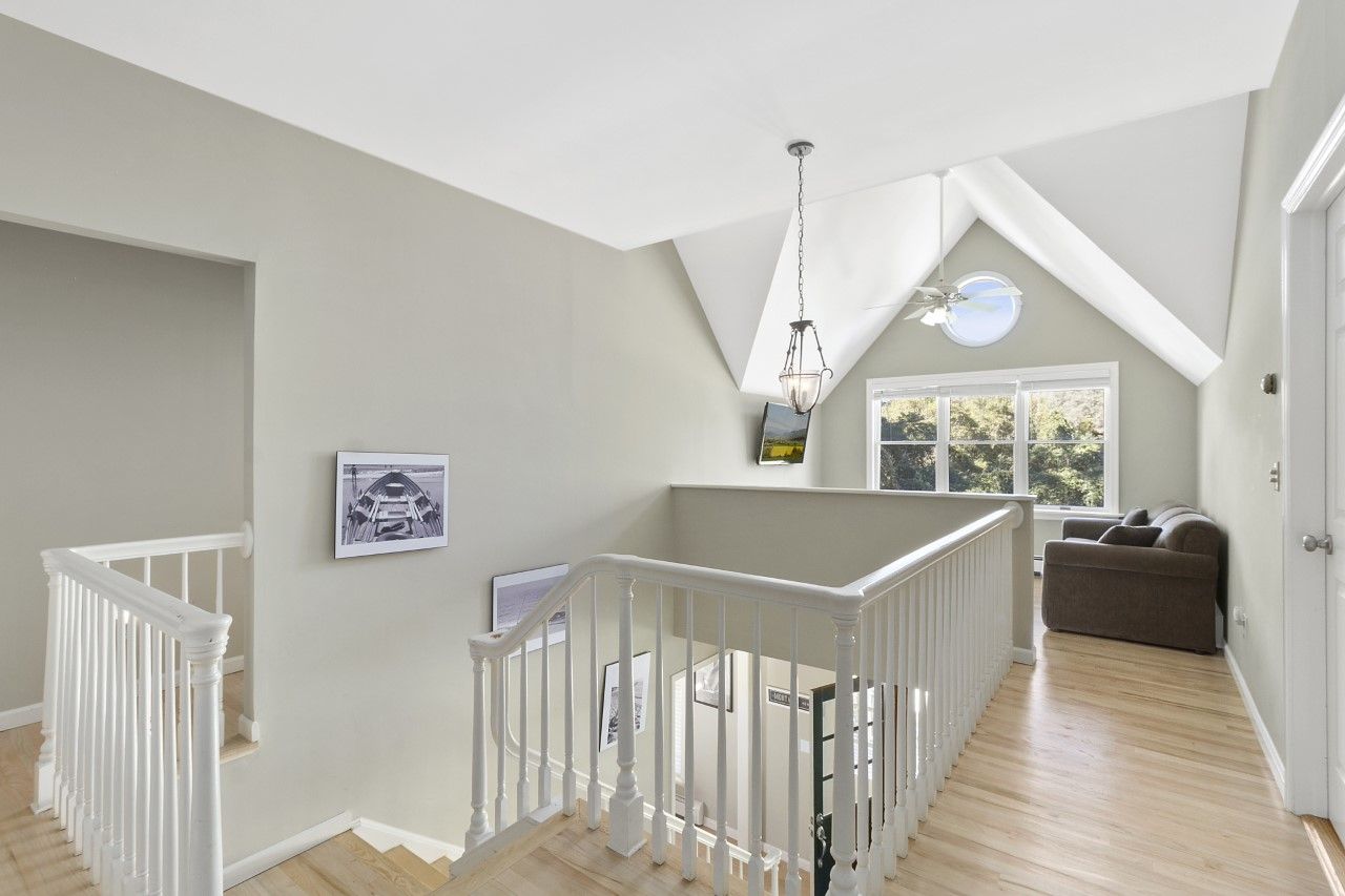  Upper Level