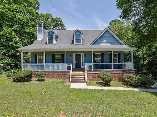 4002 Laurel Bend Dr, Snellville, GA 30039