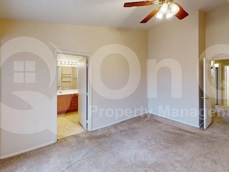 1710 E South Mountain Ave — Photo 11