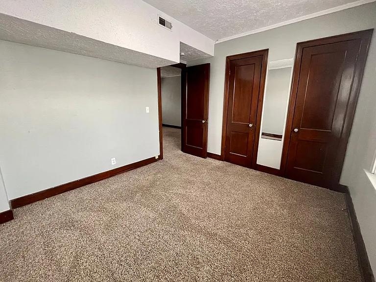 2221 Jones St — Photo 10