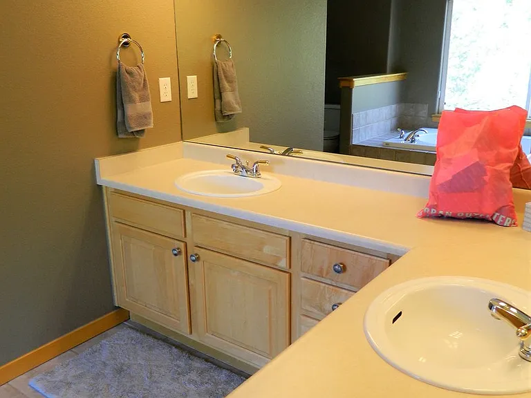 192 Robin Dr — Photo 16