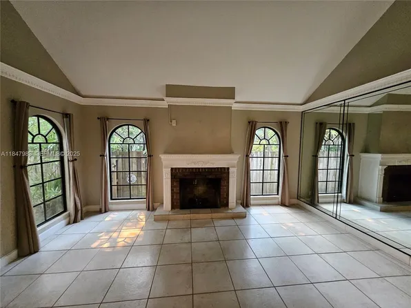 38 SW 6th St #38, Dania, FL 33004