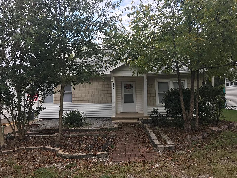 1st image of 3300 Sevier Ave