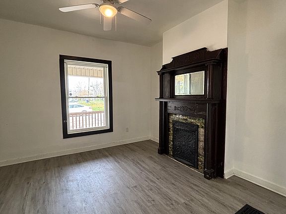 2nd image of 814 Lorain Ave