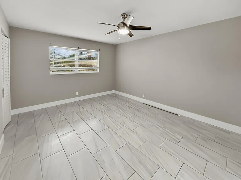 6301 N Falls Circle Dr #111 — Photo 9