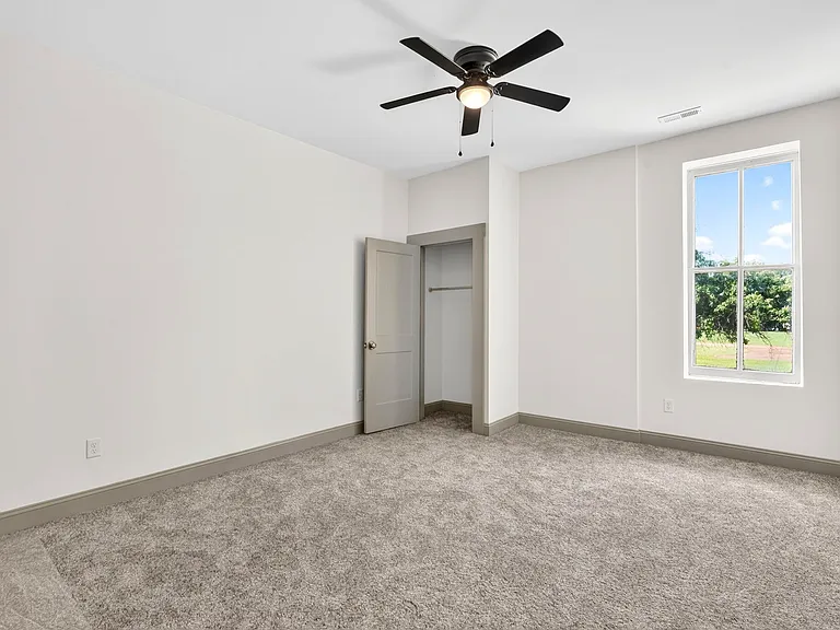 1810 Utah St — Photo 25