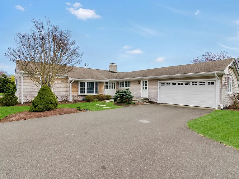 62 Bayfield Ln — Photo 17