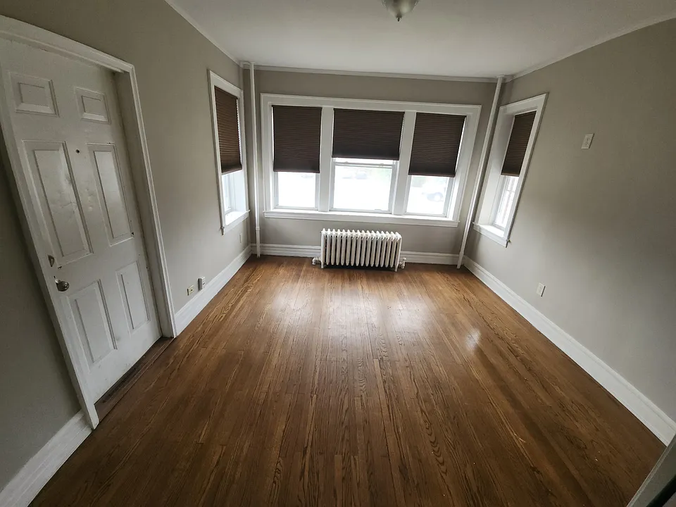 4441 Prescott Ave #1F