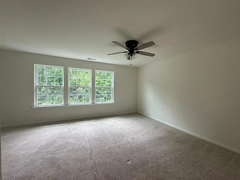 183 Polaris Ave — Photo 10