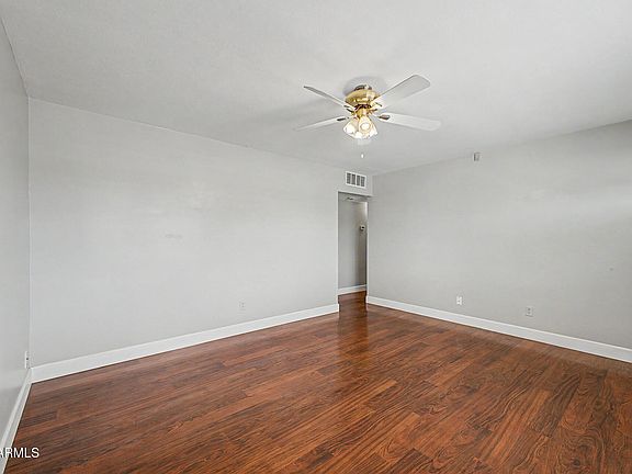 5th image of 1114 E RUTH Avenue