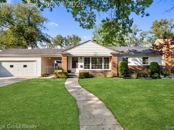 2614 Essex St, Royal Oak, MI 48073