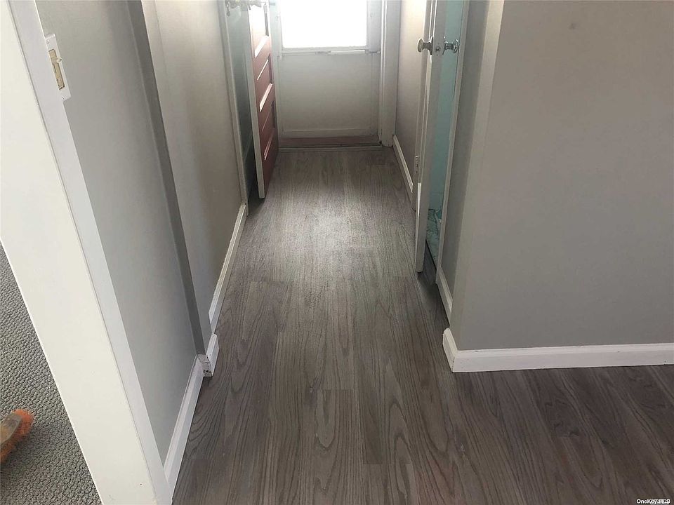 1st image of 33 3rd St
