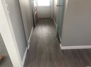 33 3rd St, Glen Cove, NY 11542