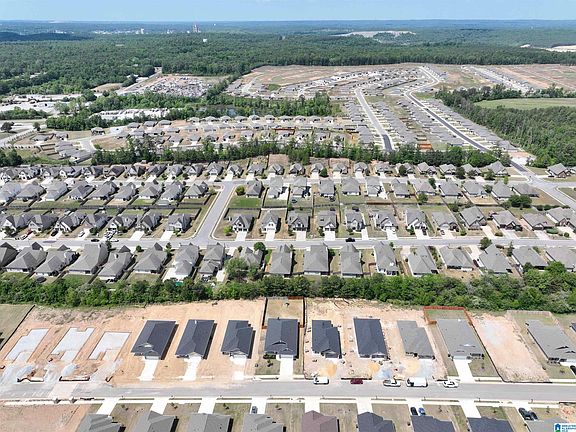 2nd image of 2106 Turquoise Ln