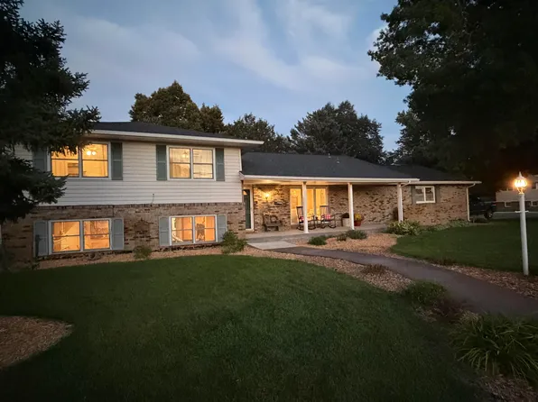 921 McDonald Road, North Platte, NE 69101