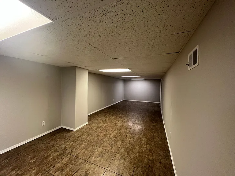 1760 Fairmont Dr — Photo 10