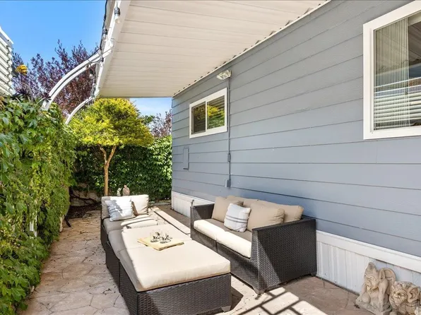 7027 San Bartolo St #43, Carlsbad, CA 92011