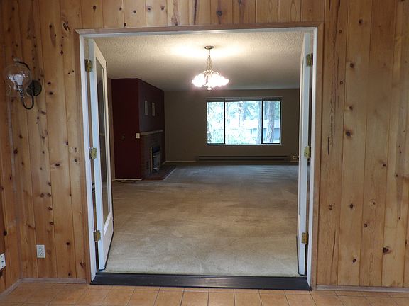 5th image of 50 E Hickory Pl