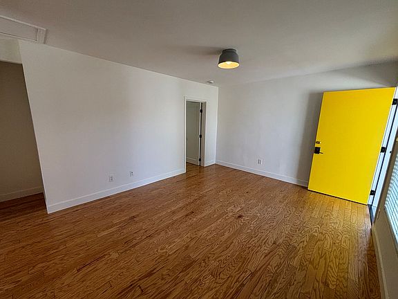 4th image of 3232 Verdugo Rd #3236