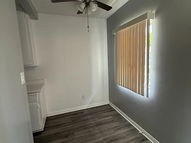 911 W La Palma Ave — Photo 2