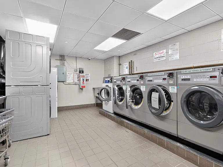 555 W 23rd St #S4K — Photo 12