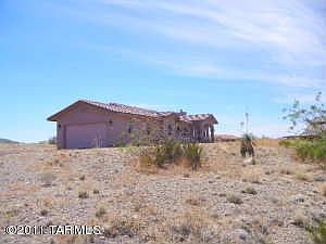 2nd image of 301 N Del Sur Dr
